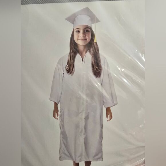Graduation Childrens Cap and Gown for Ages 11Y-12Y, White, One Size - Picture 1 of 8